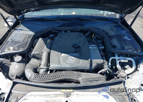 2016 Mercedes-Benz C 300 from USA, damaged, VIN 55SWF4JB5GU178884